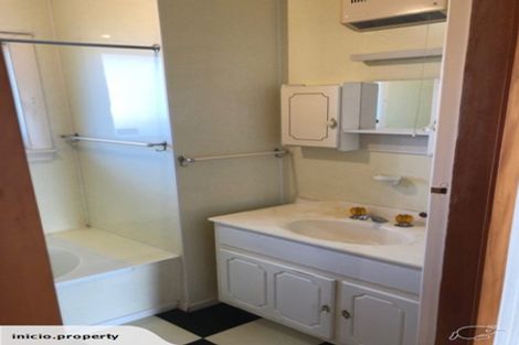 Photo of property in 14 Clipper Place, Redwood, Christchurch, 8051