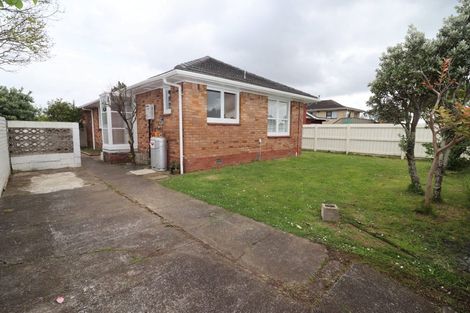 Photo of property in 2/95 Pakuranga Road, Pakuranga, Auckland, 2010