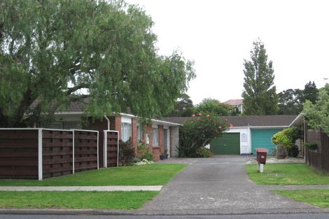 Photo of property in 1/65 Glendale Road, Glen Eden, Auckland, 0602