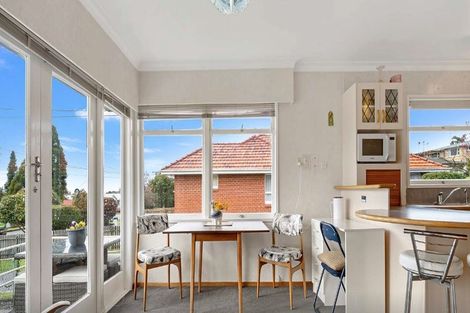 Photo of property in 80 Sutherland Road, Brookfield, Tauranga, 3110