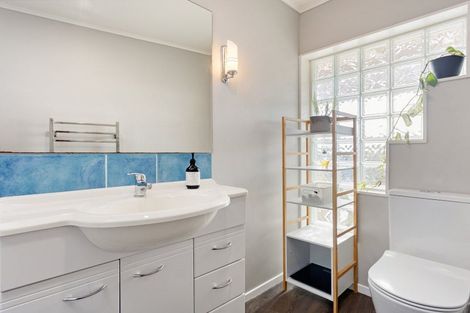 Photo of property in 8 Magenta Place, Dinsdale, Hamilton, 3204