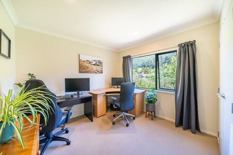 Photo of property in 31b Forest Road, Pinehaven, Upper Hutt, 5019