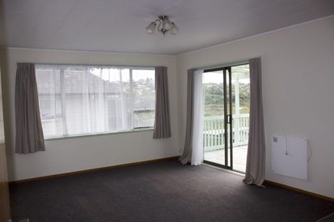 Photo of property in 27 Pipitea Place, Massey, Auckland, 0614
