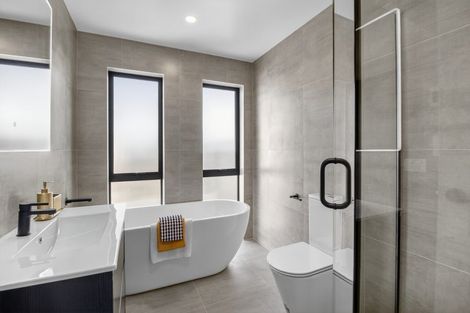 Photo of property in 9 Coast Garden Drive, Hobsonville, Auckland, 0616