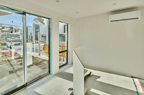 Photo of property in 1 Kamahi Place, Paraparaumu, 5032