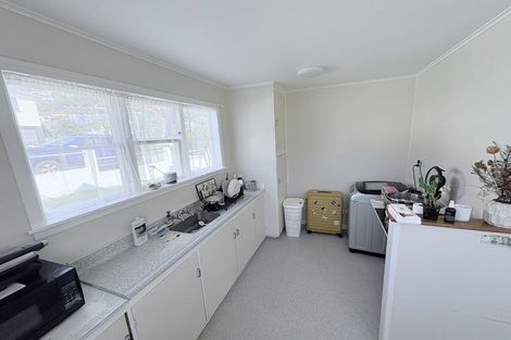 Photo of property in 84 Tiber Street, Island Bay, Wellington, 6023