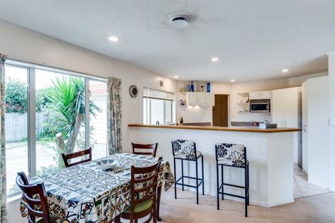 Photo of property in 44 Pukekura Place, Taradale, Napier, 4112