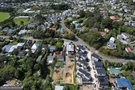 Photo of property in 1 Robert Street, Newlands, Wellington, 6037