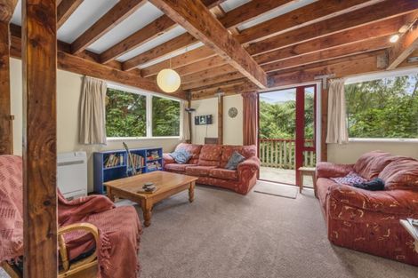 Photo of property in 63 Wyndham Road, Pinehaven, Upper Hutt, 5019