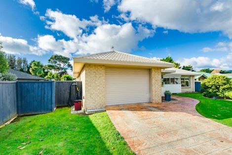 Photo of property in 7a Leigh Place, Paraparaumu Beach, Paraparaumu, 5032