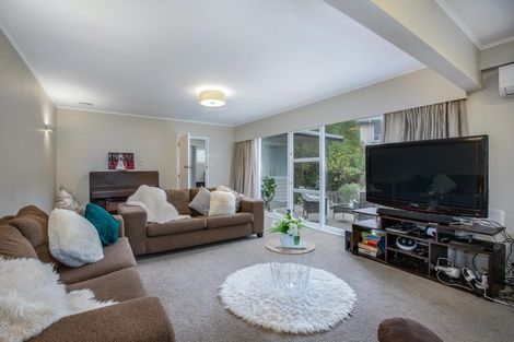 Photo of property in 68 Larsen Crescent, Tawa, Wellington, 5028