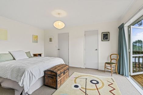 Photo of property in 1082 Sandspit Road, Sandspit, Warkworth, 0982