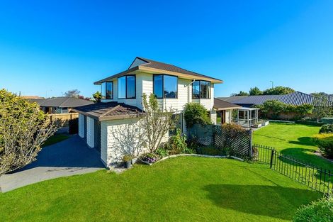 Photo of property in 32 Ben Nevis Drive, Broomfield, Christchurch, 8042