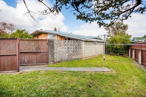 Photo of property in 197 Bridge Street, Bulls, 4818