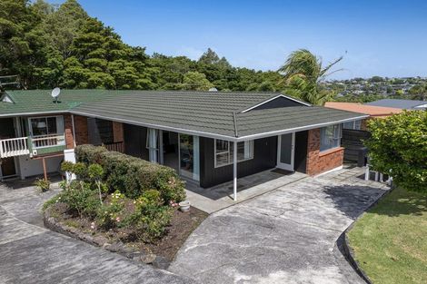 Photo of property in 1/11 Northwick Place, Hillcrest, Auckland, 0627