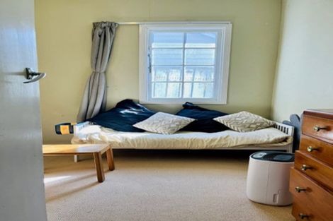 Photo of property in 70 Evans Bay Parade, Roseneath, Wellington, 6021