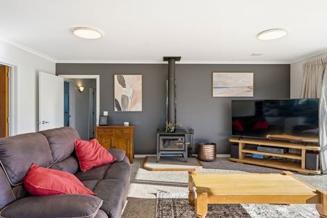 Photo of property in 27 Green Island Bush Road, Blackhead, Dunedin, 9076