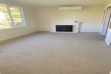 Photo of property in 23 Governor Road, Northland, Wellington, 6012