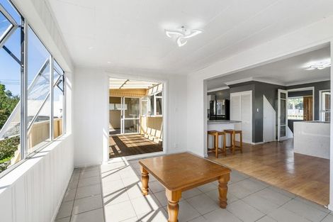 Photo of property in 141 Manuka Road, Bayview, Auckland, 0629