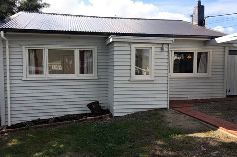 Photo of property in 60 Clayburn Road, Glen Eden, Auckland, 0602