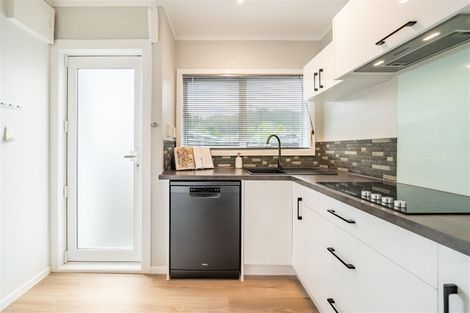 Photo of property in 3f7- Wilford Street, Wallaceville, Upper Hutt, 5018