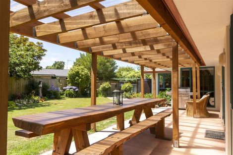 Photo of property in 20 Milesbrook Close, Rangiora, 7400