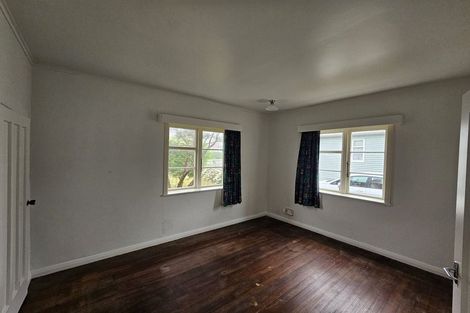 Photo of property in 10 Bould Street, Johnsonville, Wellington, 6037