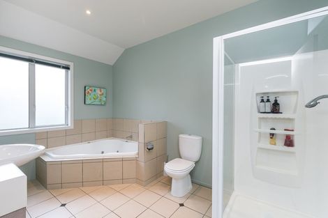 Photo of property in 5 Winsley Terrace, Churton Park, Wellington, 6037