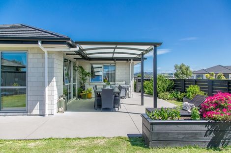 Photo of property in 2 Oscar Place, Whitianga, 3510