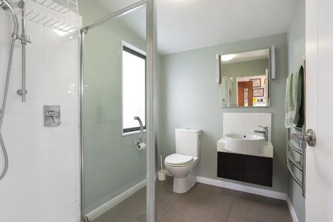 Photo of property in 18 Derwent Crescent, Titirangi, Auckland, 0604