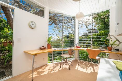 Photo of property in 121 Wellington Road, Paekakariki, 5034