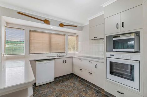 Photo of property in 24 Pacific View Road, Papamoa Beach, Papamoa, 3118
