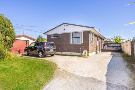 Photo of property in 1 Thornton Place, Melville, Hamilton, 3206