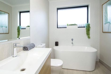 Photo of property in 4 Urumaraki Avenue, Helensville, 0800