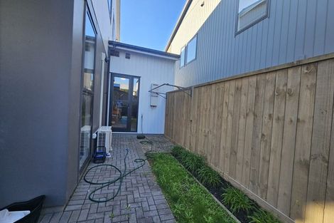 Photo of property in 6 Wai Place, Westgate, Auckland, 0614