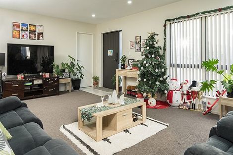 Photo of property in 43a Catkin Crescent, Papatoetoe, Auckland, 2025