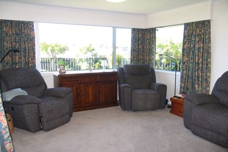 Photo of property in 6 Tybalt Street, Stratford, 4332