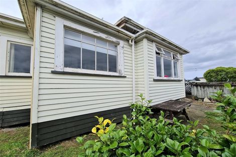 Photo of property in 42 Chelwood Street, Takaro, Palmerston North, 4412