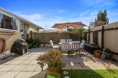 Photo of property in 12 Henderson Crescent, Parkvale, Tauranga, 3112
