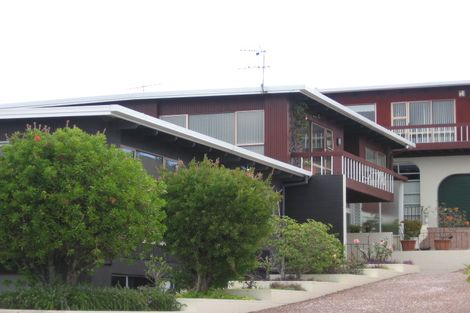 Photo of property in 2/3 Marama Street, Castor Bay, Auckland, 0620