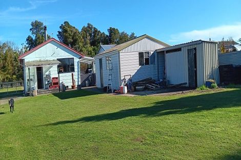 Photo of property in 9 Menzies Street, Westport, 7825