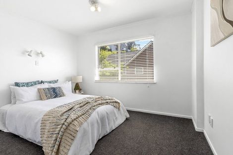 Photo of property in 1a Sandhurst Way, Crofton Downs, Wellington, 6035