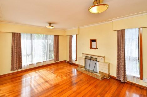 Photo of property in 14 Grove Road, Papakura, 2110