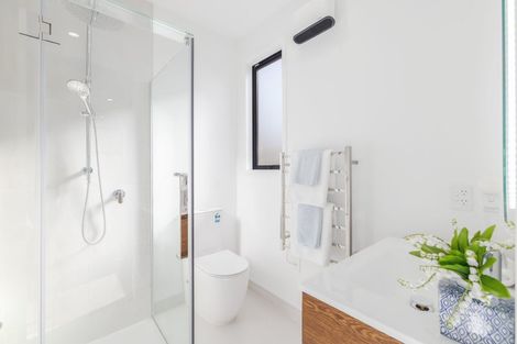 Photo of property in 6 Kinleys Lane, St Albans, Christchurch, 8014