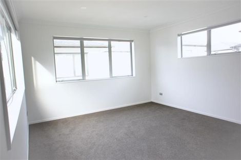 Photo of property in 3 Silvereye Road, Hobsonville, Auckland, 0616