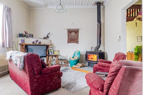 Photo of property in 42 Alfredton Road, Eketahuna, 4900