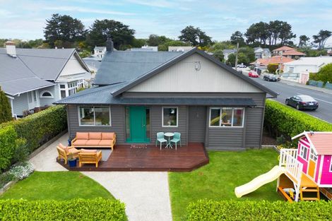 Photo of property in 76 Albert Street, Saint Clair, Dunedin, 9012