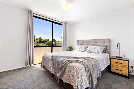 Photo of property in 8 Cameron Place, Ranui, Auckland, 0612
