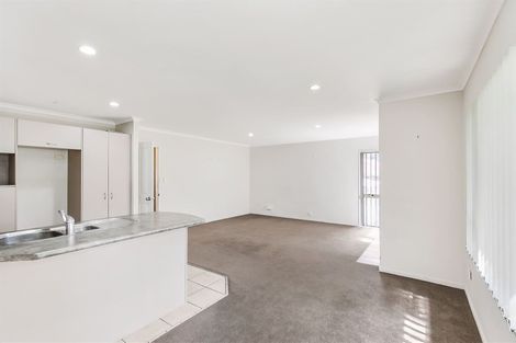 Photo of property in 17a Valley Road, Waiuku, 2123