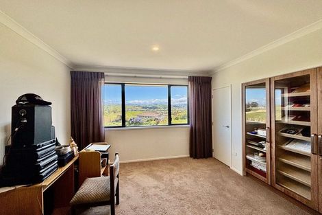 Photo of property in 10 Quarry Ridge, Poraiti, Napier, 4182